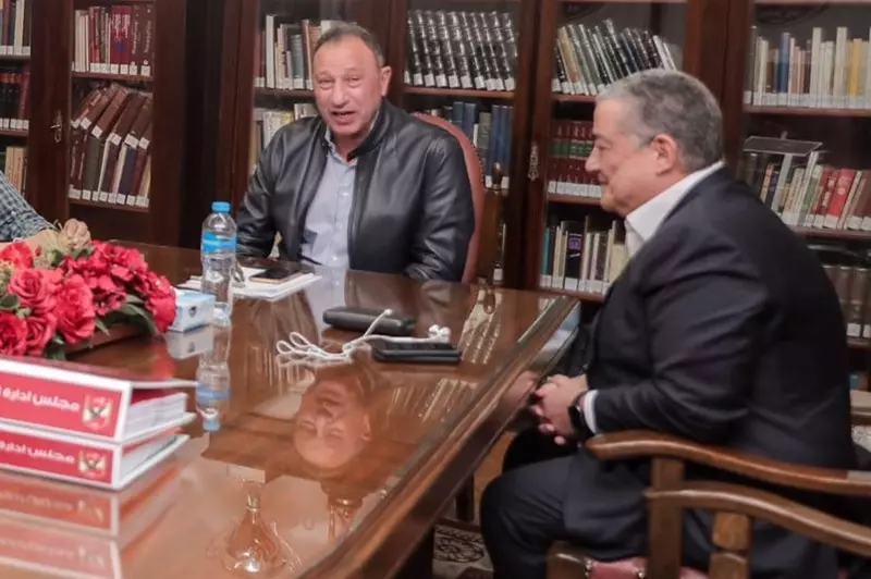 انتخابات الأهلي.. ماذا تحتاج قائمة الخطيب للفوز بالتزكية؟ (لائحة)