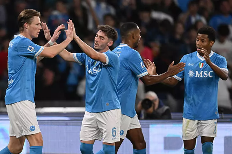 نابولي يظل في القمة.. جدول ترتيب الدوري الإيطالي